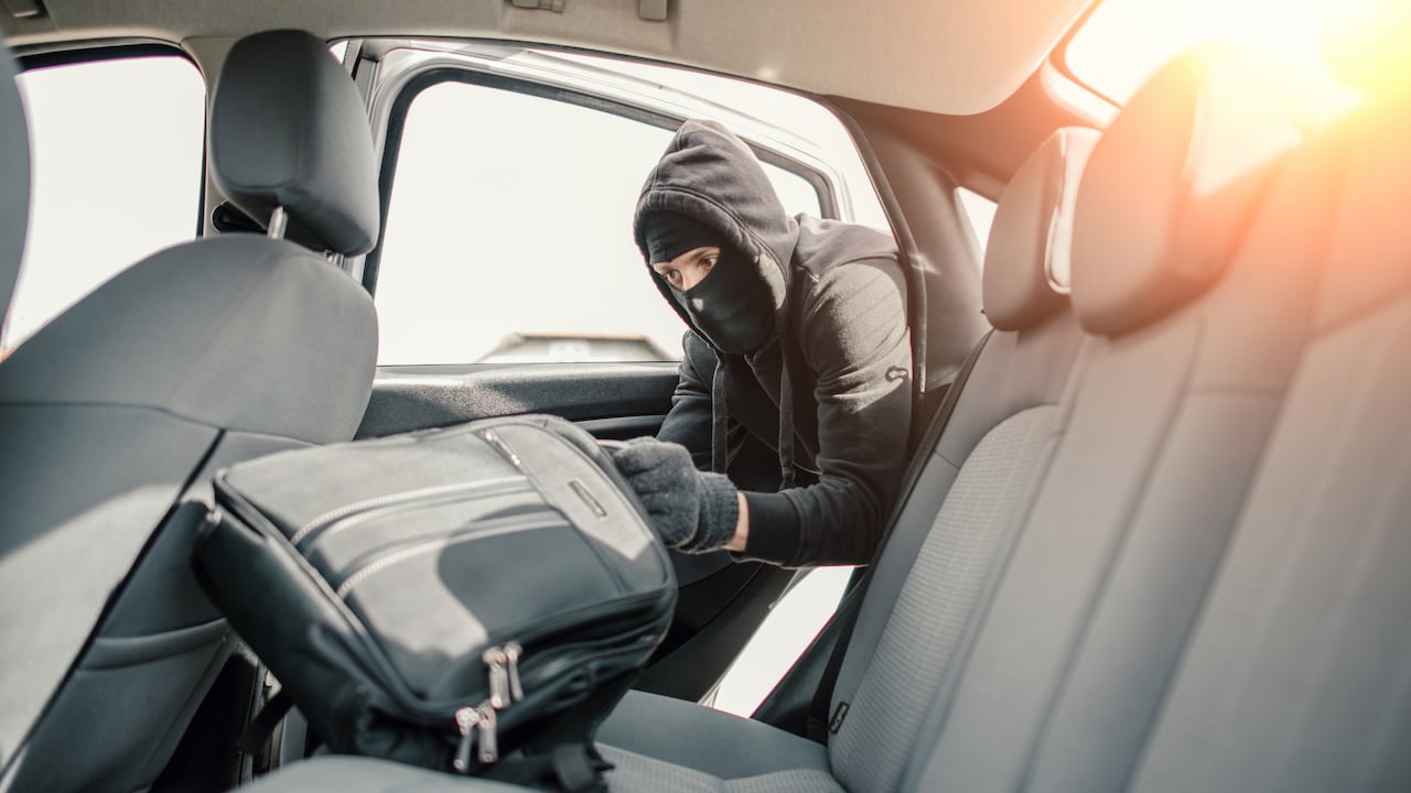 Las funciones del celular que facilitan el robo de dispositivos en vehículos..