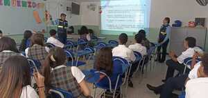 Las capacitaciones de patrullas escolares empezaron en el Colegio Nuestra Señora de Fátima de Pereira, con aproximadamente 15 alumnos de grados 10 y 11