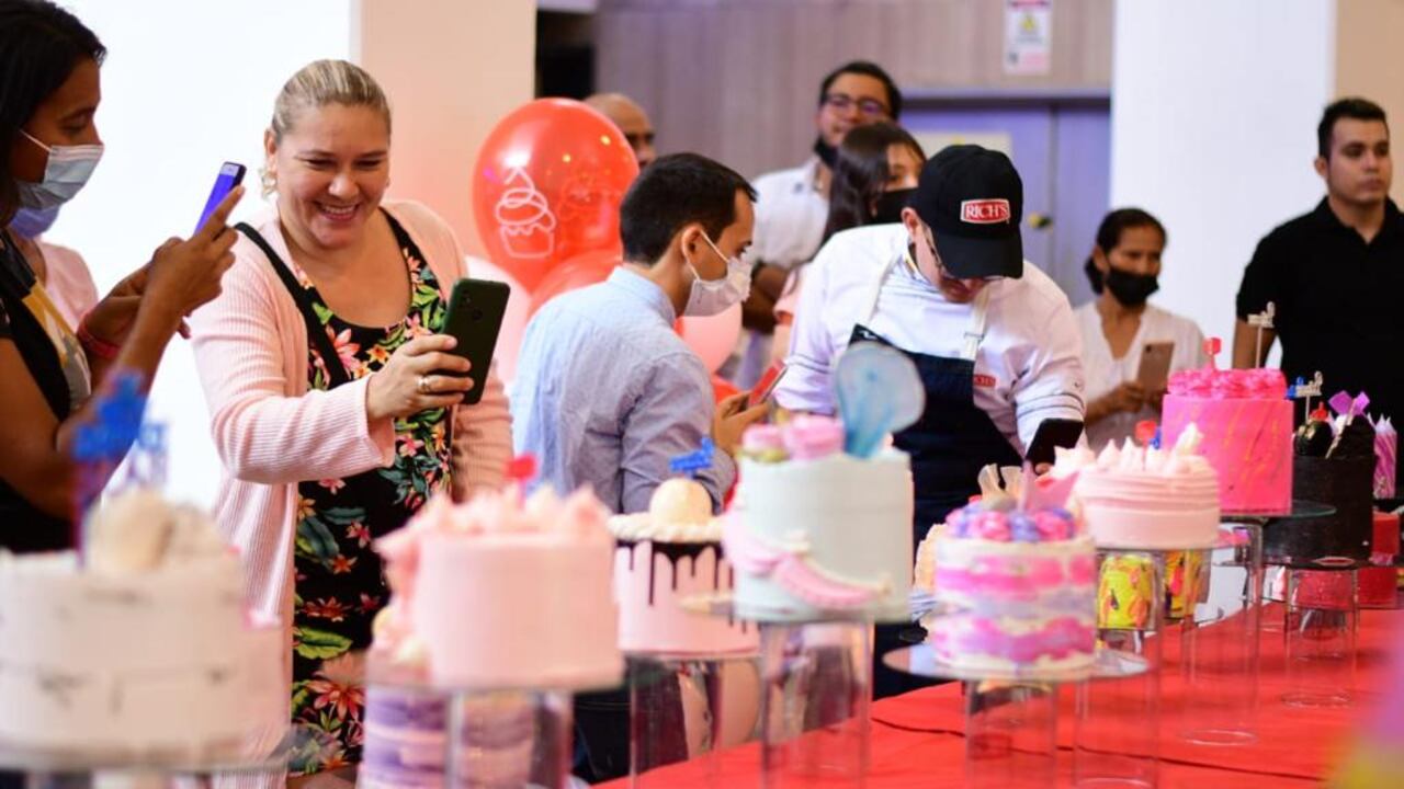 En Cúcuta se lleva a cabo el seminario ‘Top Cake Frontera’.