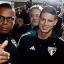 James Rodríguez en su llegada a Sao Paulo.