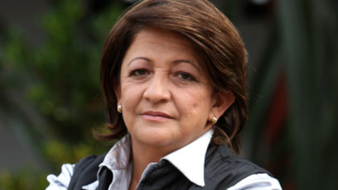 Gilma Jiménez (188.416)
Partido Verde
Dos veces concejal de Bogotá y promotora de los muros de la infamia para violadores, la prohibición de las chiquitecas, y la gratuidad en la planificación familiar. Recogió 250.000 firmas para el referendo contra los violadores de niños. Se propone hacer una ‘Ley de infancia’.