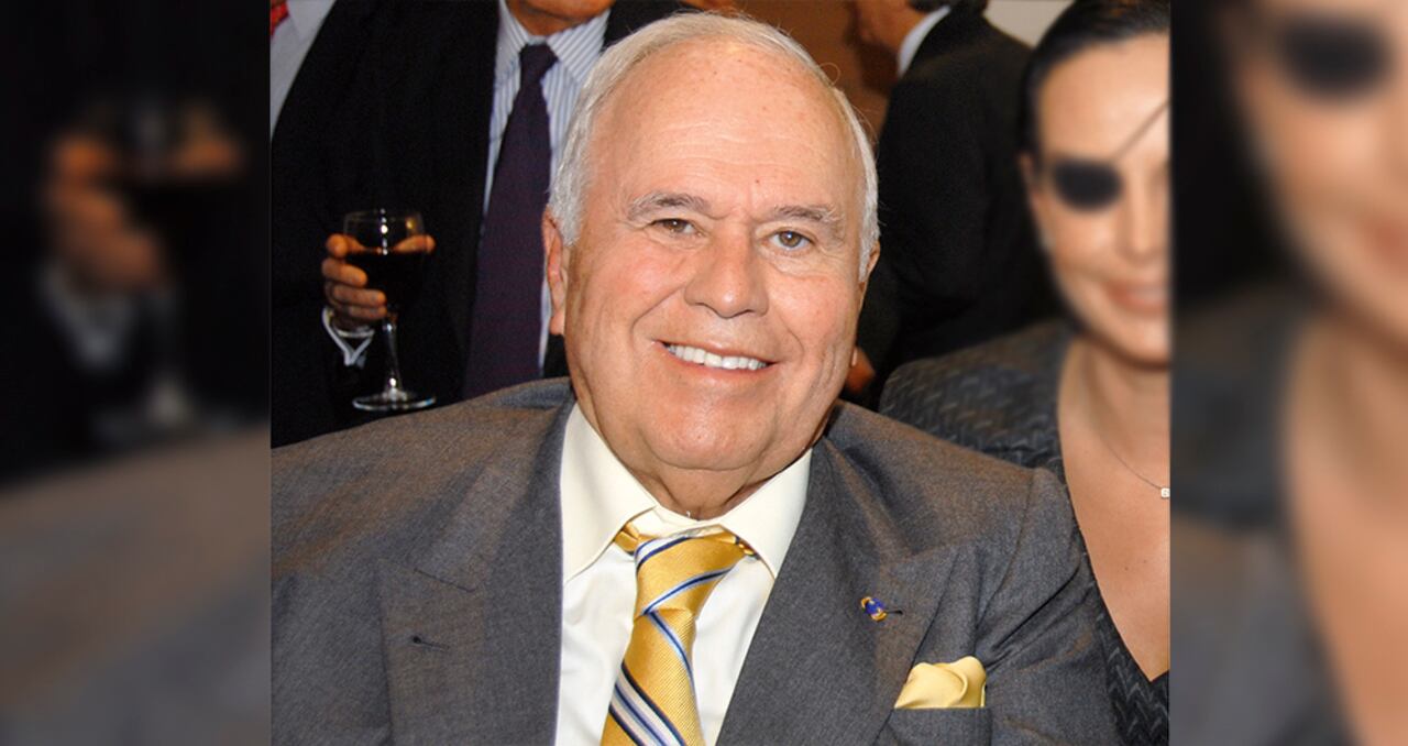 Carlos ardila lülleUSD 2.300 millonesIndustria, medios de comunicación