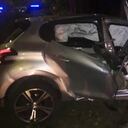 Una persecución de la policía contra cuatro jóvenes que se movilizaban en un vehículo robado terminó en tragedia luego de que este terminara chocando de frente contra un árbol en Argentina.