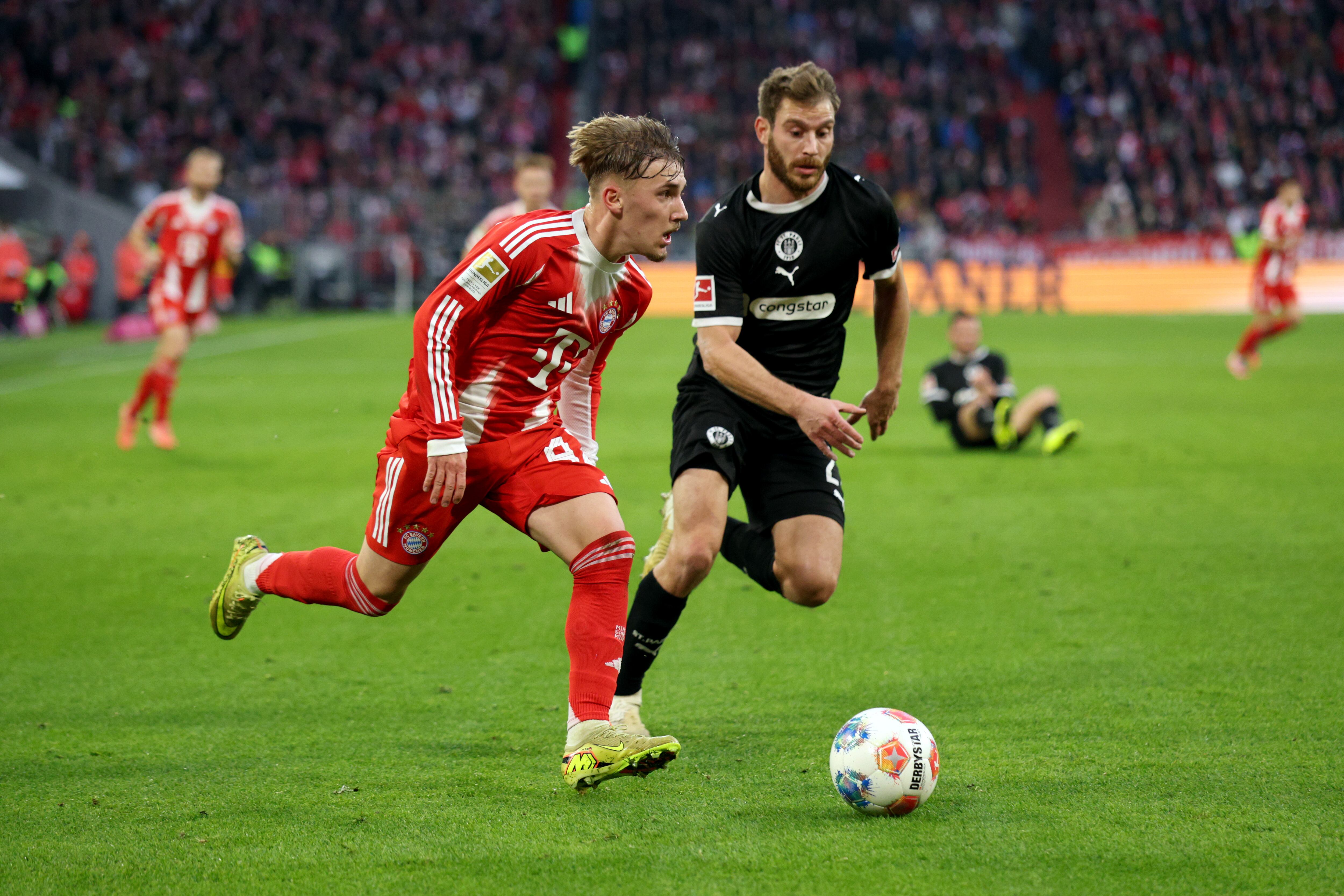 Lars Ritzka asiste a la marca de Lennart Karl.