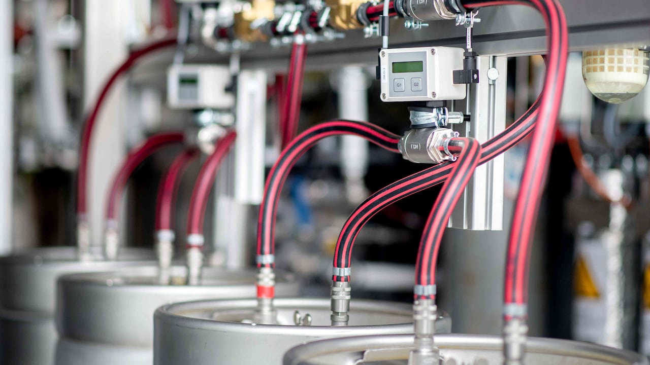 Las reservas de hidrógeno verde están directamente relacionadas con las reservas potenciales de energía renovables como eólica y solares, así como la disponibilidad del agua.