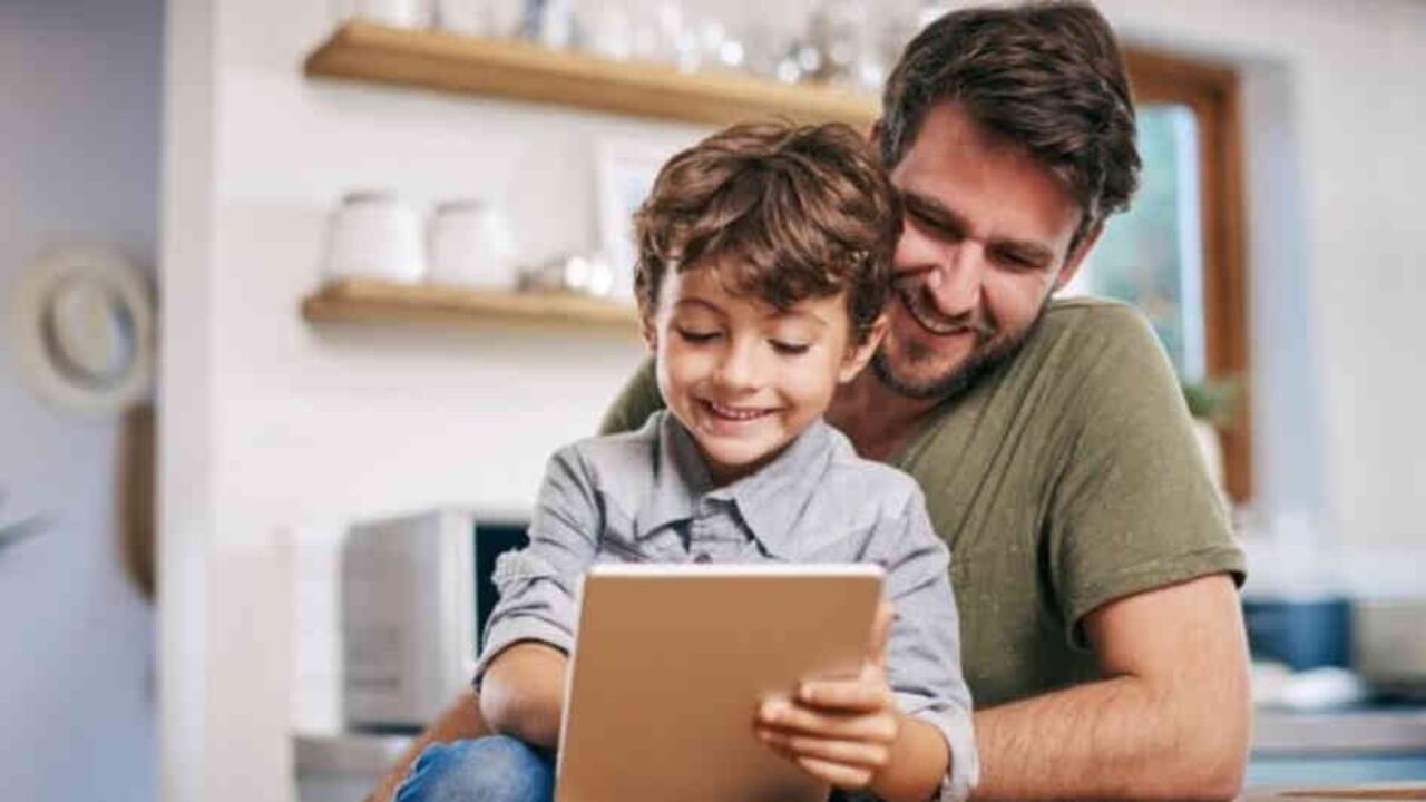 En el Reino Unido el promedio semanal de una mesada bordea US$8,8, aunque varía según la ciudad, el nivel de ingresos y la edad del niño. Foto:Getty Images/BBC