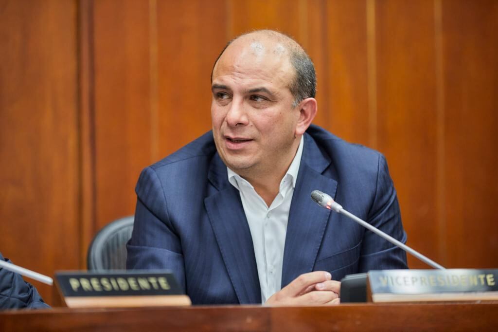 Defensor del Pueblo, Carlos Camargo, en el Congreso de la República.