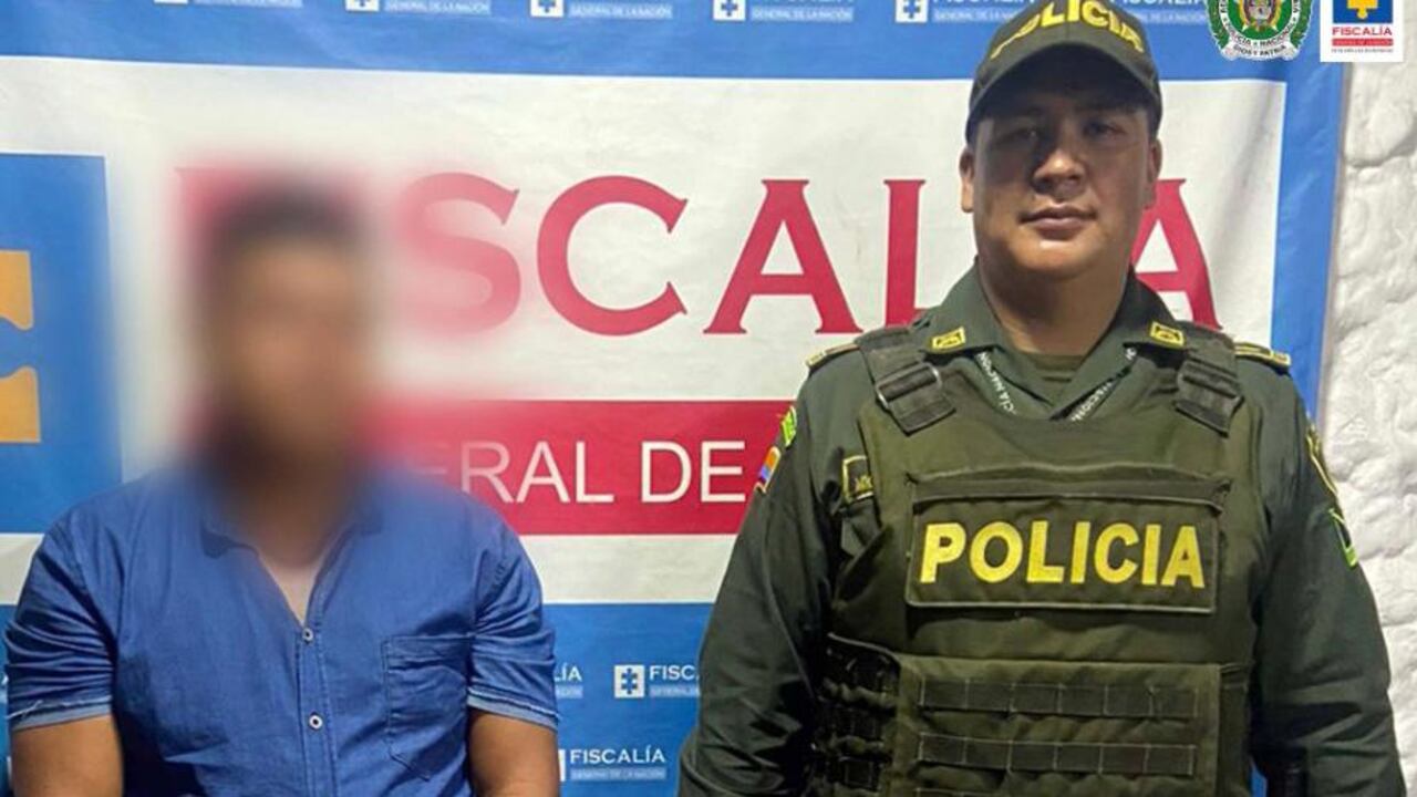El hombre fue capturado por las autoridades al ser señalado de quemar las manos de sus dos hijos.