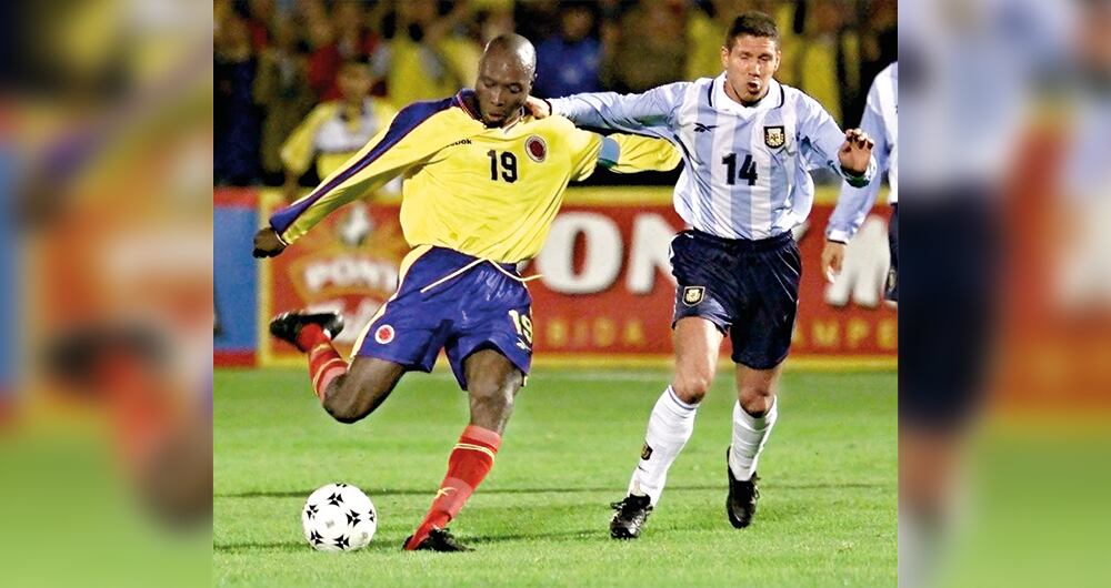 Freddy Rincón frente a Argentina. 
