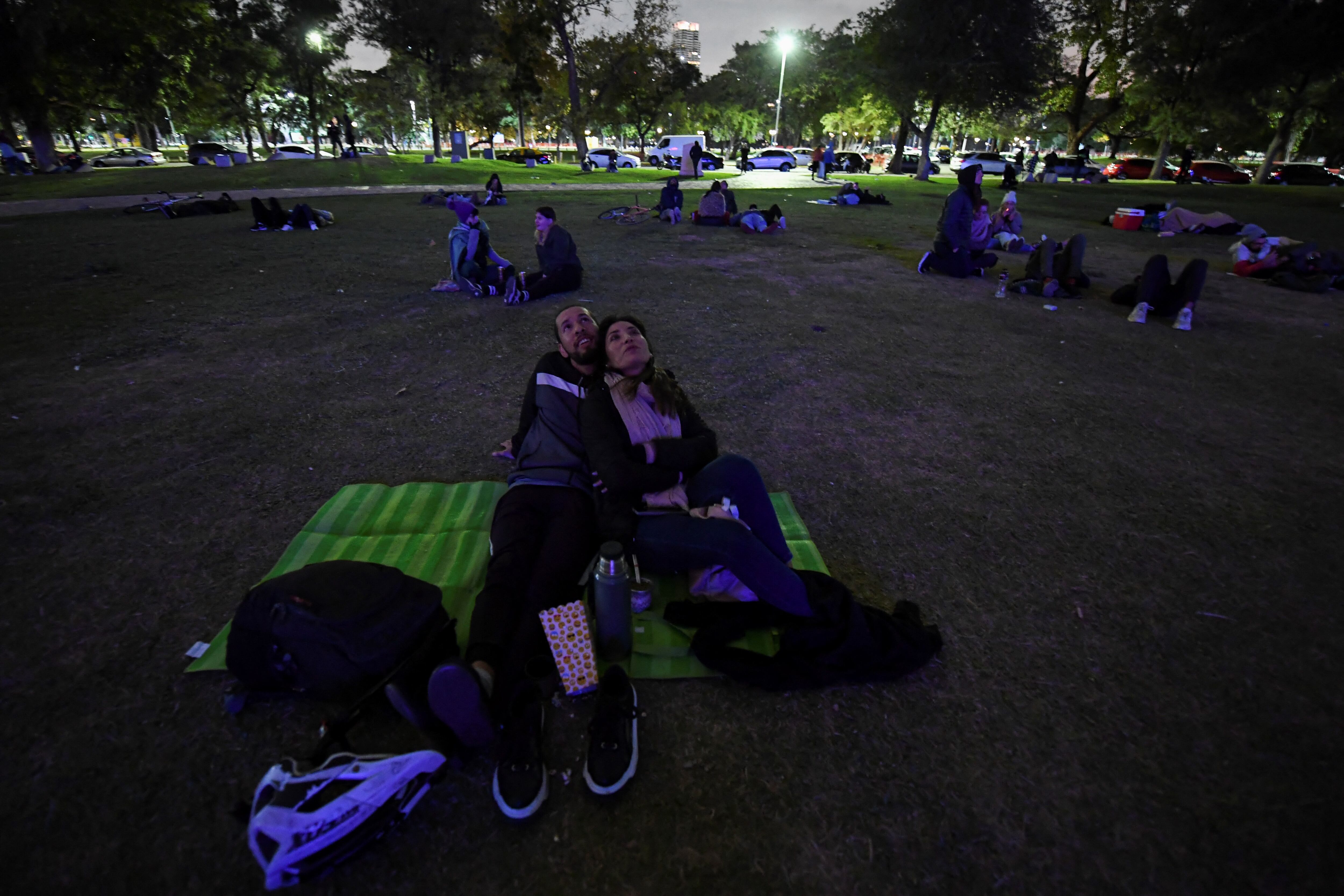 Personas armaron plan para ver el eclipse