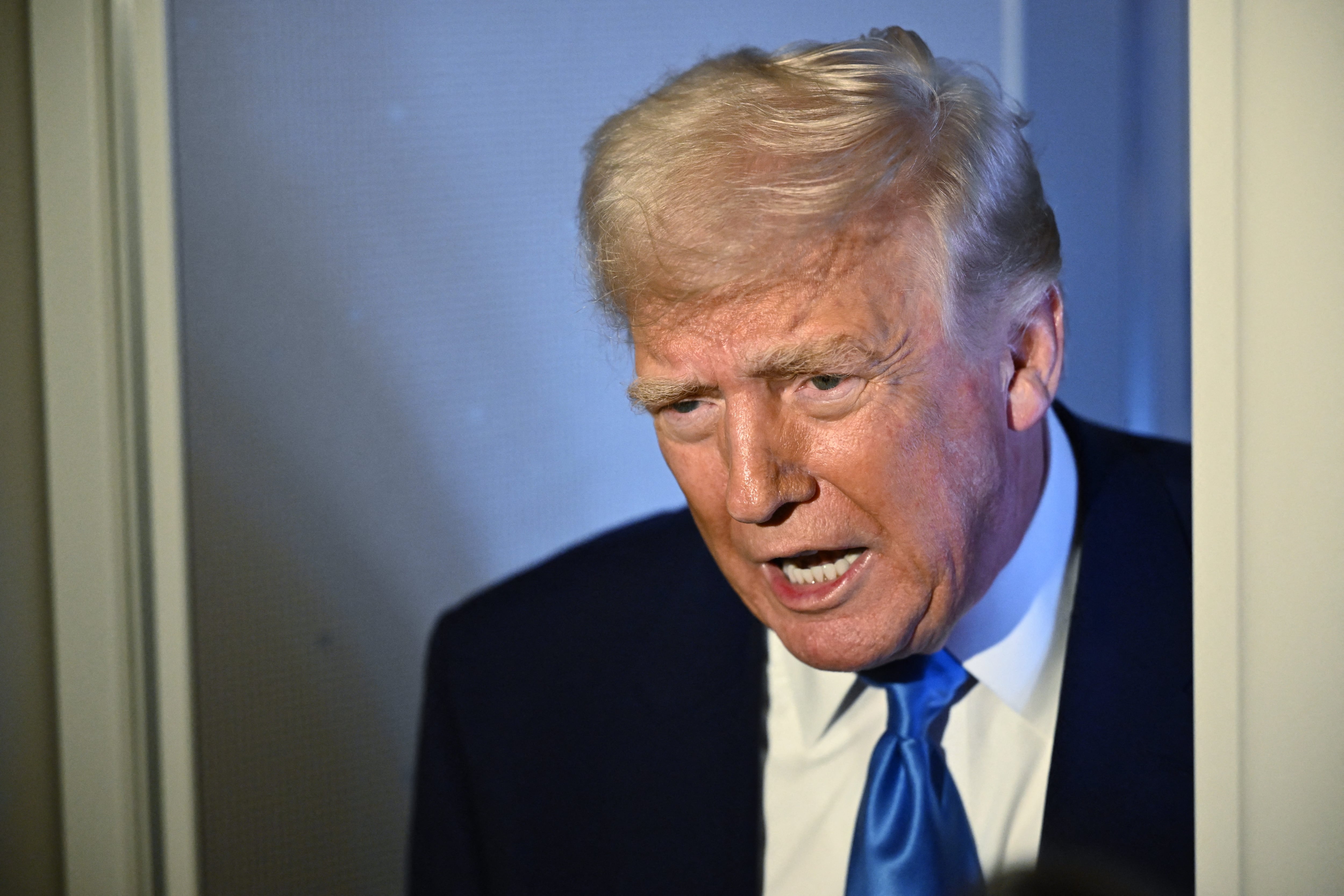 Donald Trump en entrevista en el Air Force 1.