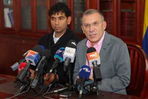 Los presidentes del Senado y la Cámara, Roy Barreras y David Racero.