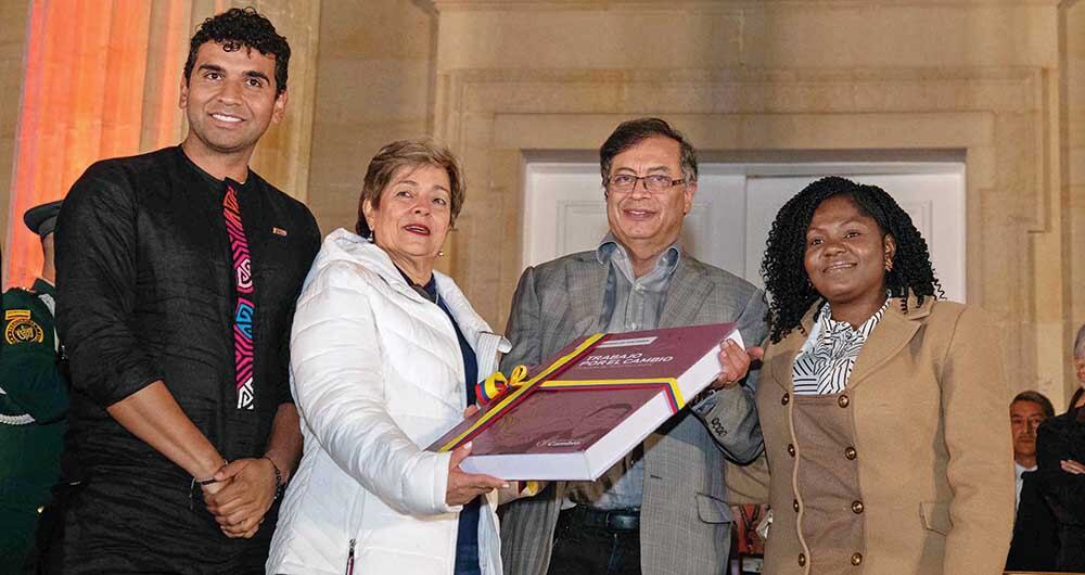 Las polémicas de la reforma laboral presentada por el gobierno de Gustavo Petro tampoco se han quedado atrás.