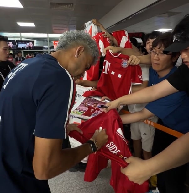 Luis Díaz en Corea del Sur