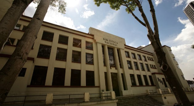 Fachada de la Biblioteca Nacional, ubicada en Bogotá. 