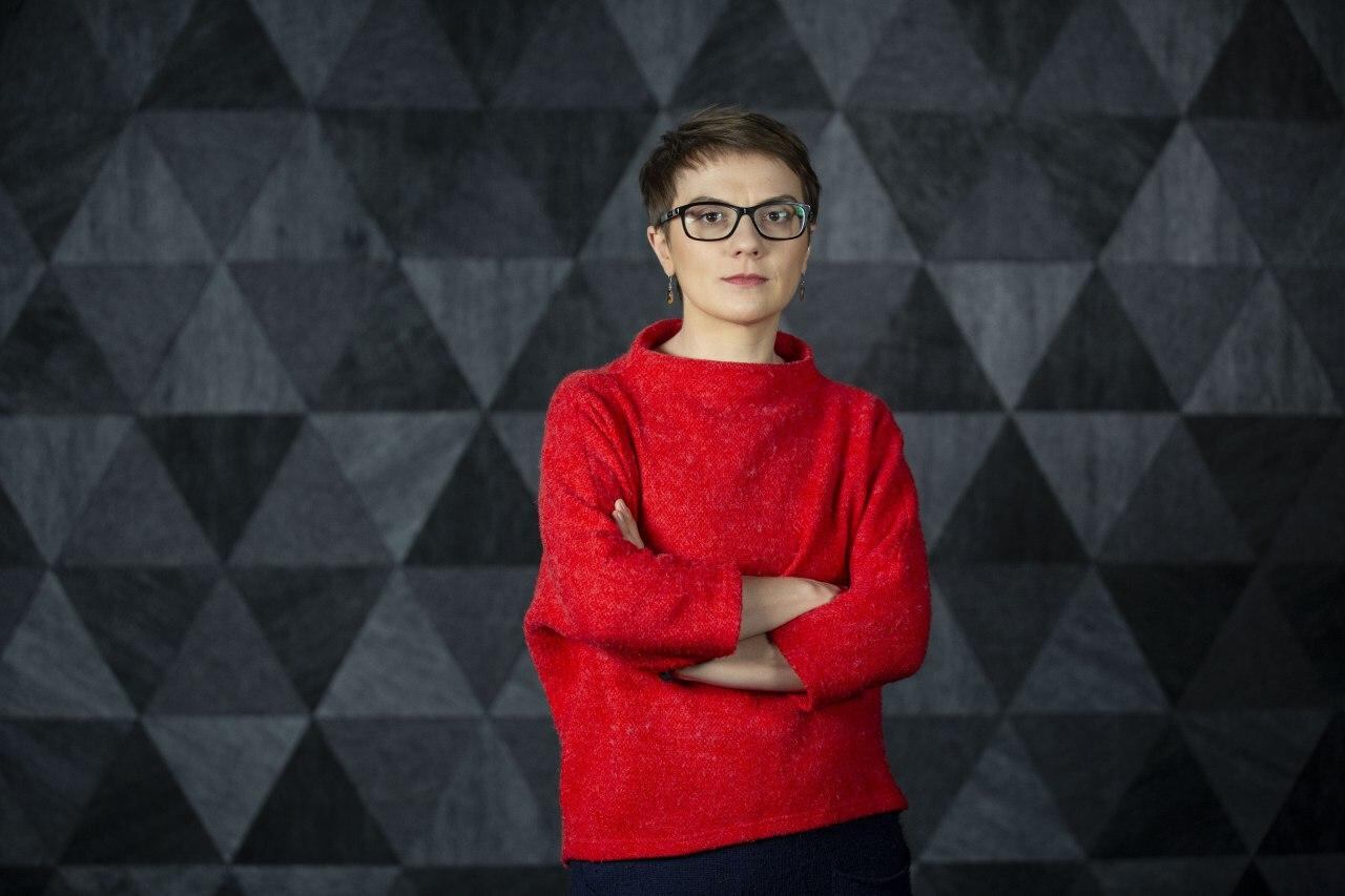 Nataliya Gumenyuk es una periodista ucraniana especializada en política exterior e informes de conflictos.​ Es autora de tres libros y fundadora del Laboratorio de Periodismo de Interés Público​ y cofundadora y presidenta de la ONG de televisión pública, Hromadske.