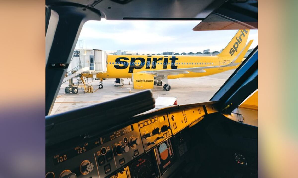 Avión obligado a aterrizar de emergencia en Estados Unidos tras incendio a bordo