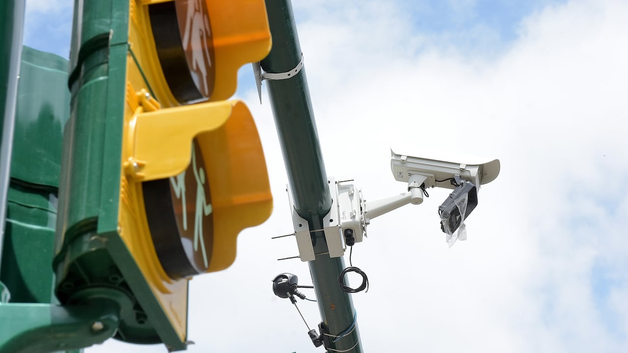 Instalación de Semáforos Inteligentes en Cali