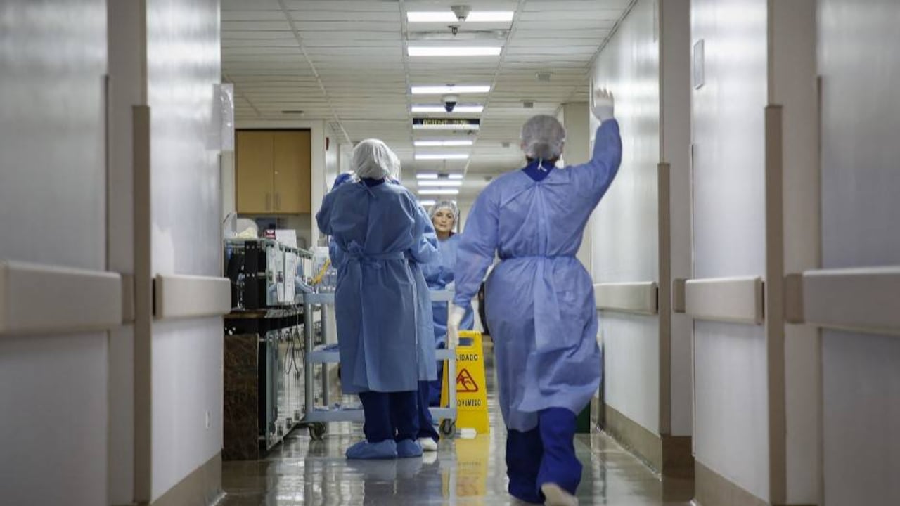 ACMI recomienda intensificar campañas de prevención y jornadas de vacunación, además de confinamientos en ciudades con altos índices de contagio.