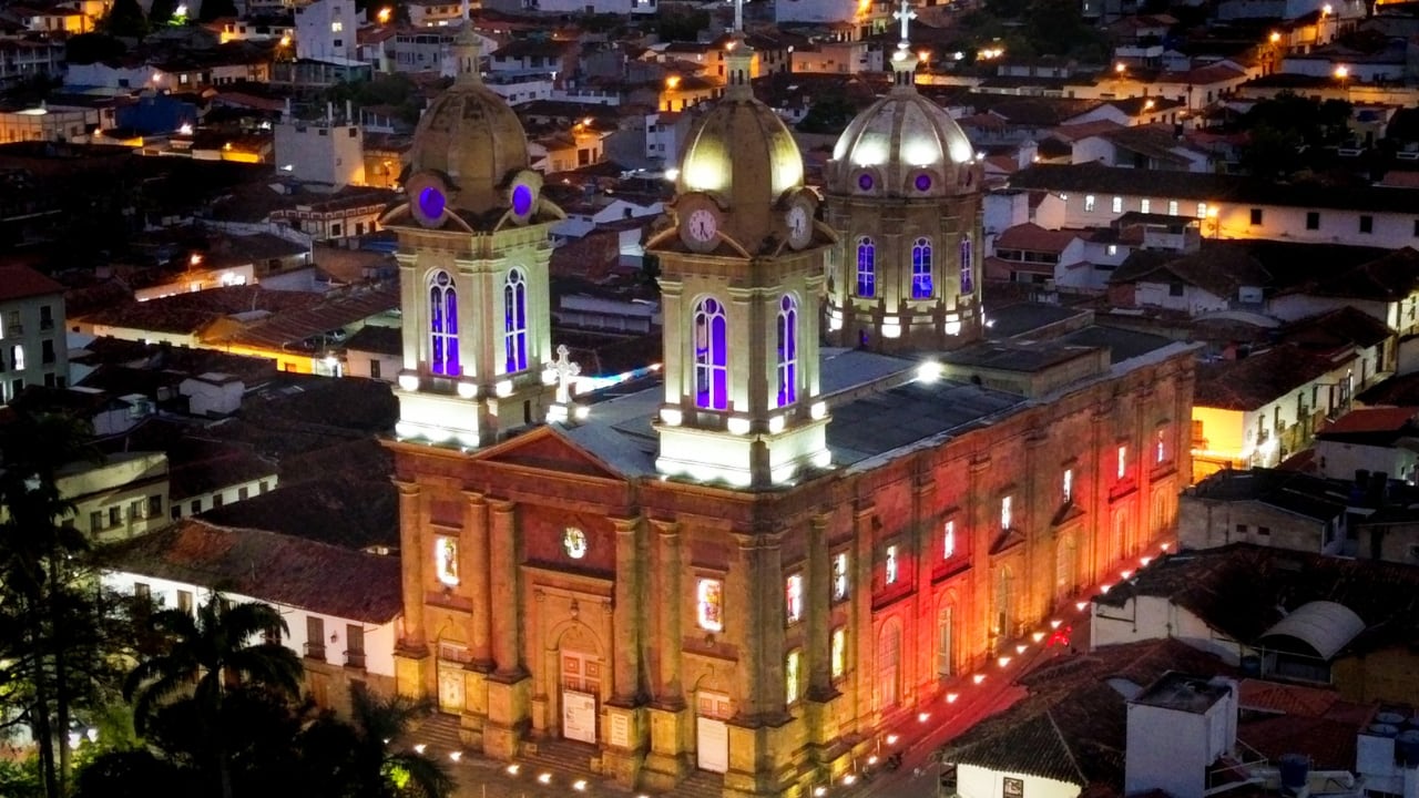 Este municipio santandereano destaca por su arquitectura colonial.