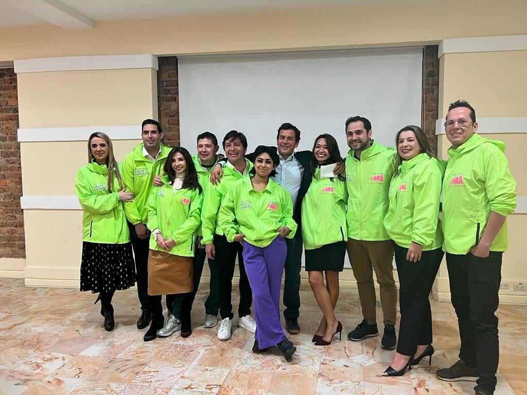 Rodrigo Lara, candidato a la Alcaldía de Bogotá, presentó su lista de diez candidatos al Concejo de la ciudad.