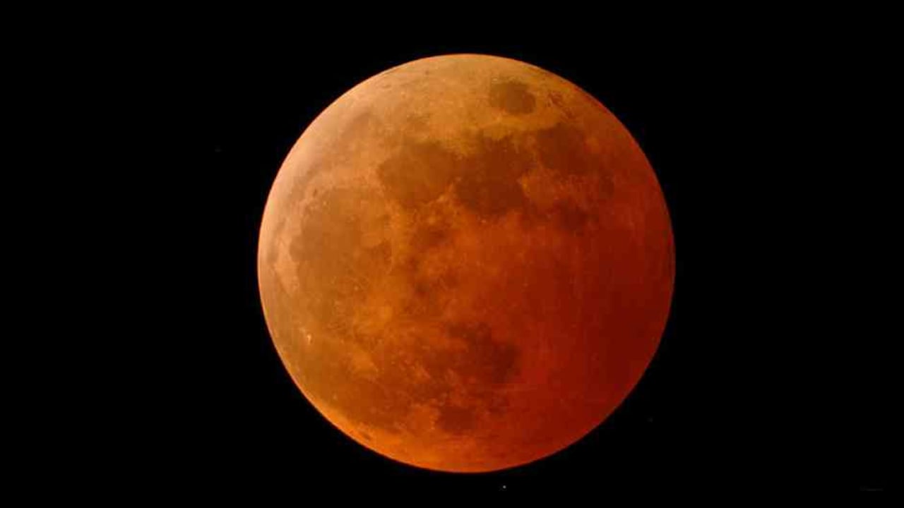 El fenómeno natural que tendrá lugar a finales de enero también es llamado ‘luna del lobo’.