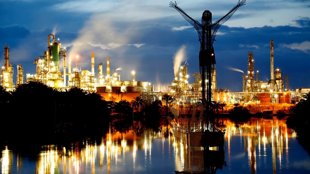 Se cumplen 100 años de historia de la ciudad petrolera de Colombia.