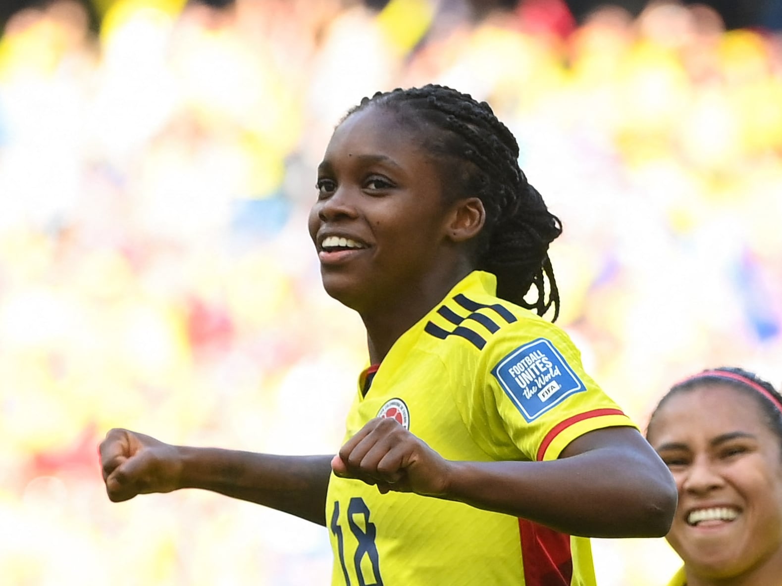 Linda Caicedo celebra tras marcar ante Corea del Sur