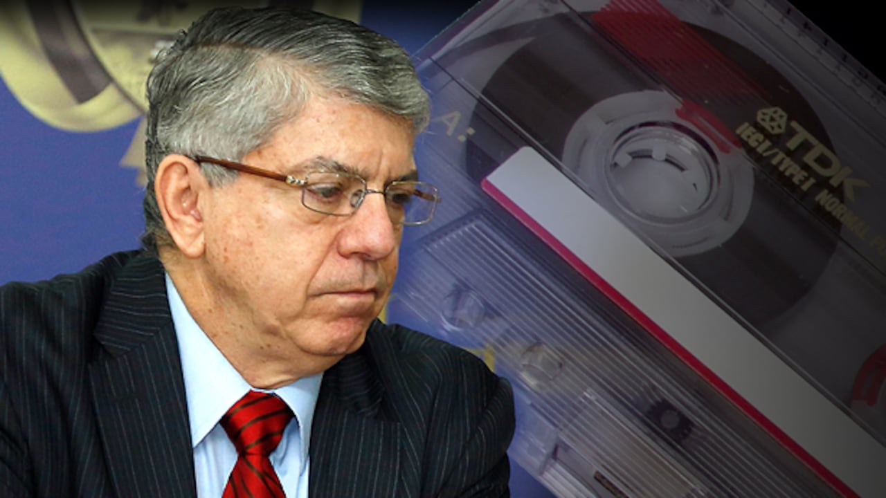 En un comunicado, Gaviria, lamentó “las declaraciones del exembajador Miles Frechette.