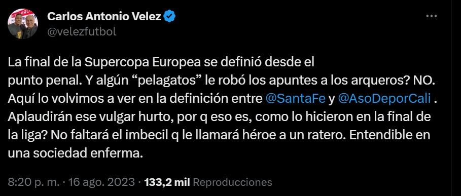 Carlos Antonio Vélez habló de la polémica en el juego.