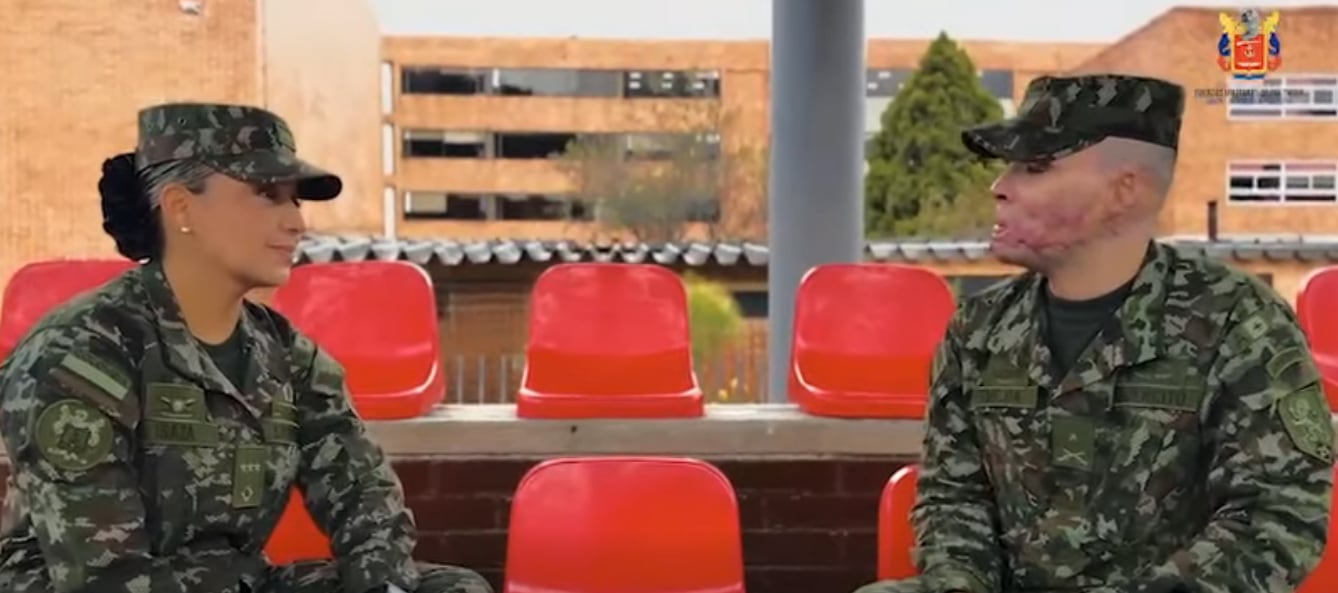 El subteniente del Ejército Nacional de Colombia Miguel Ángel Mejía, quien sobrevivió a fuertes quemaduras.