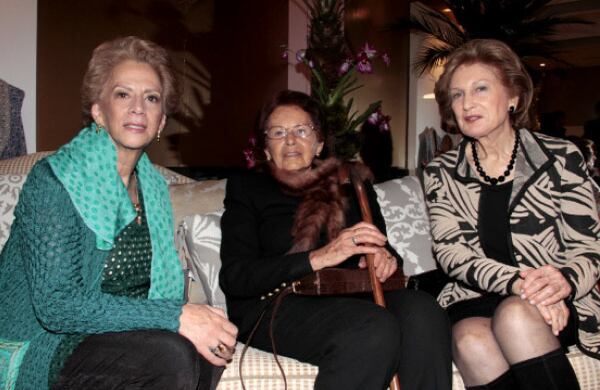 Martha Bossio, Lucy Nieto de Samper y  Marión de Narváez.