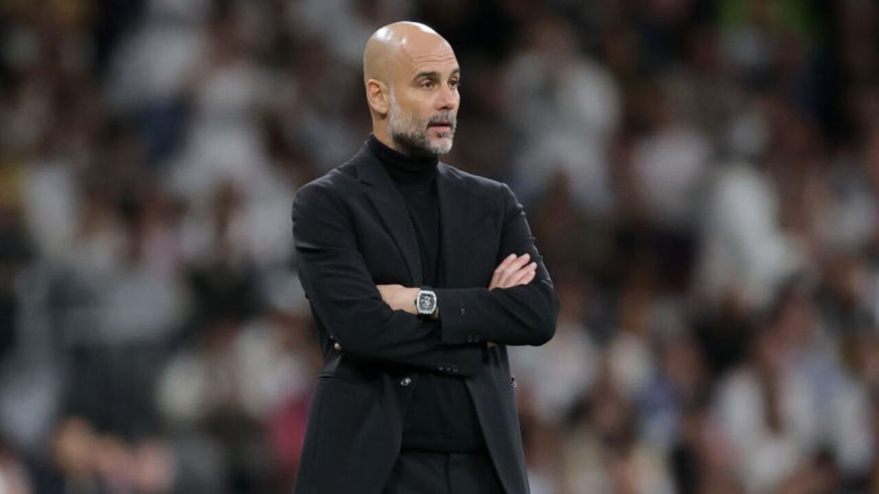 Guardiola, además de sus tácticas, se caracteriza por su elegancia en la cancha.