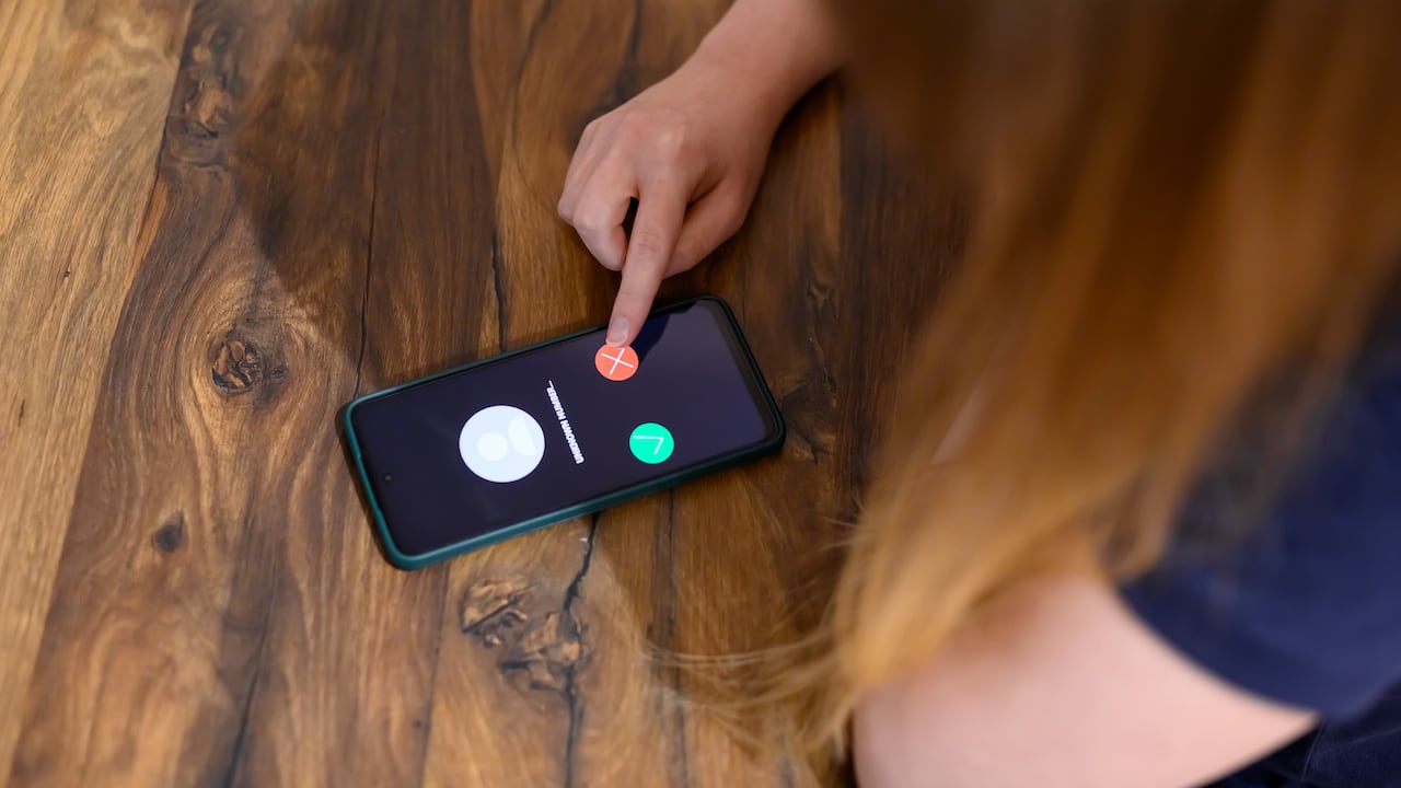 Estos son los números que utilizan los ciberdelincuentes y que nunca debería contestar.