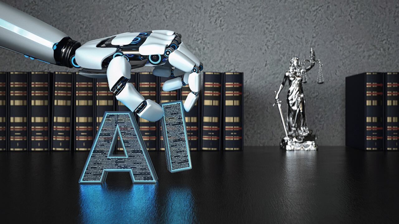 La inteligencia artificial redefine la profesión legal: los abogados ya no se distinguen por redactar documentos, sino por aportar análisis, estrategia y pensamiento crítico.
