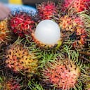 El lichi es una fruta que contiene importantes propiedades y beneficios para la salud