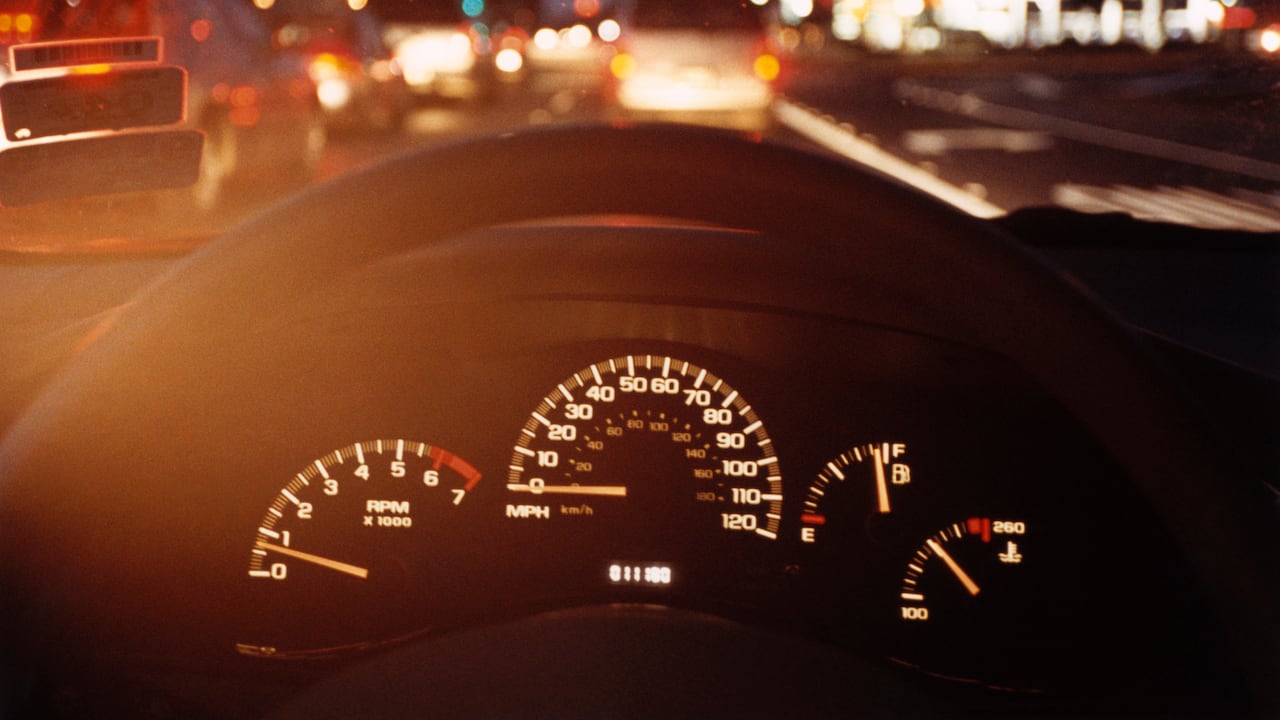 A la hora de comprar un carro usado, hay vendedores que adulteran el kilometraje; hay señales que los pueden delatar.