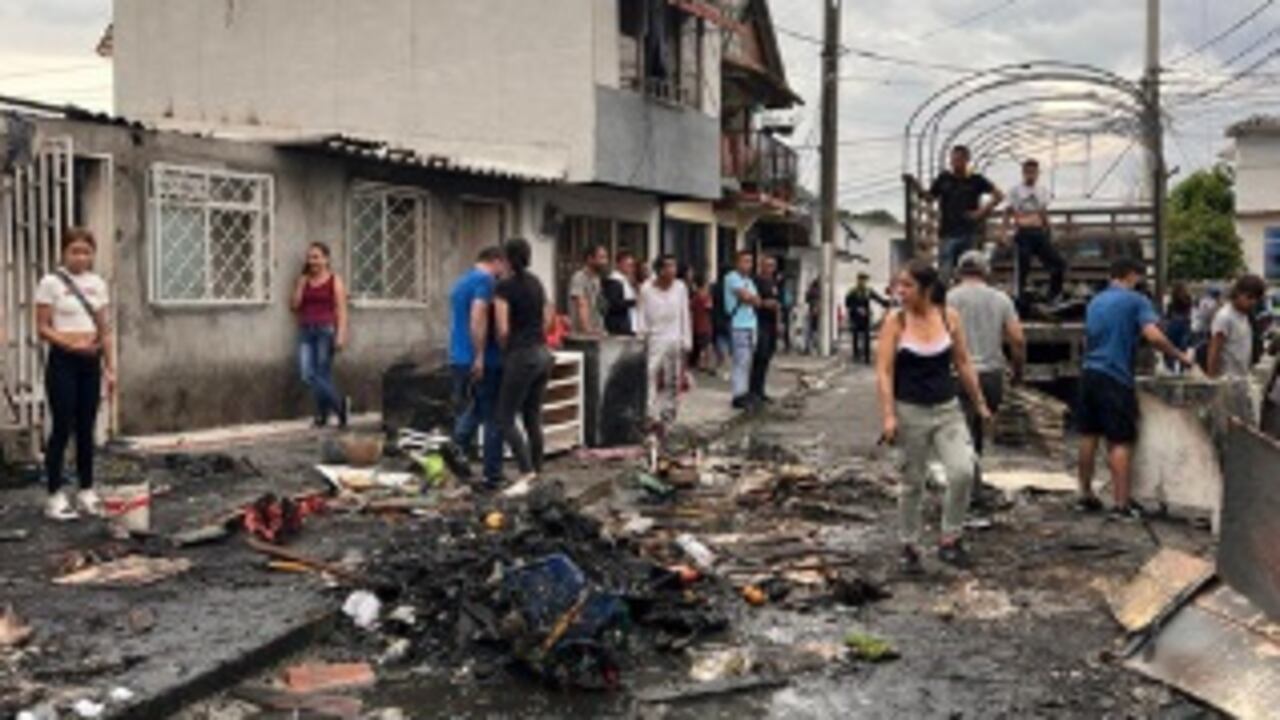 Piden ayudar con alimentos no perecederos, ropa y kits de aseo