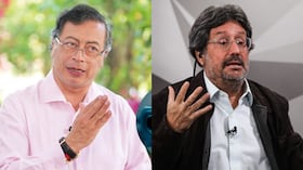De izquierda a derecha: Gustavo Petro y Francisco Santos.