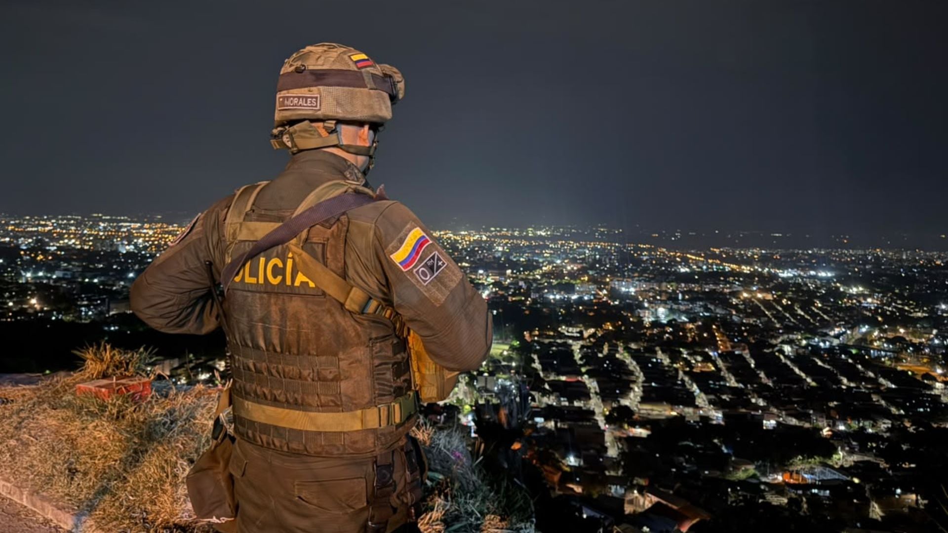El dispositivo de seguridad contempla controles reforzados y un amplio despliegue de uniformados para garantizar el desarrollo de la ceremonia presidencial.