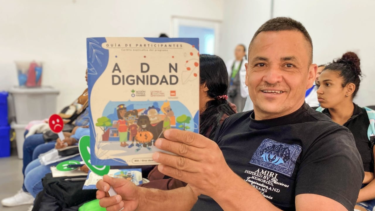 Los emprendedores que harán parte de la feria son participantes del Componente de Recuperación Económica Activa – CREA –, desarrollado por el Programa ADN Dignidad.