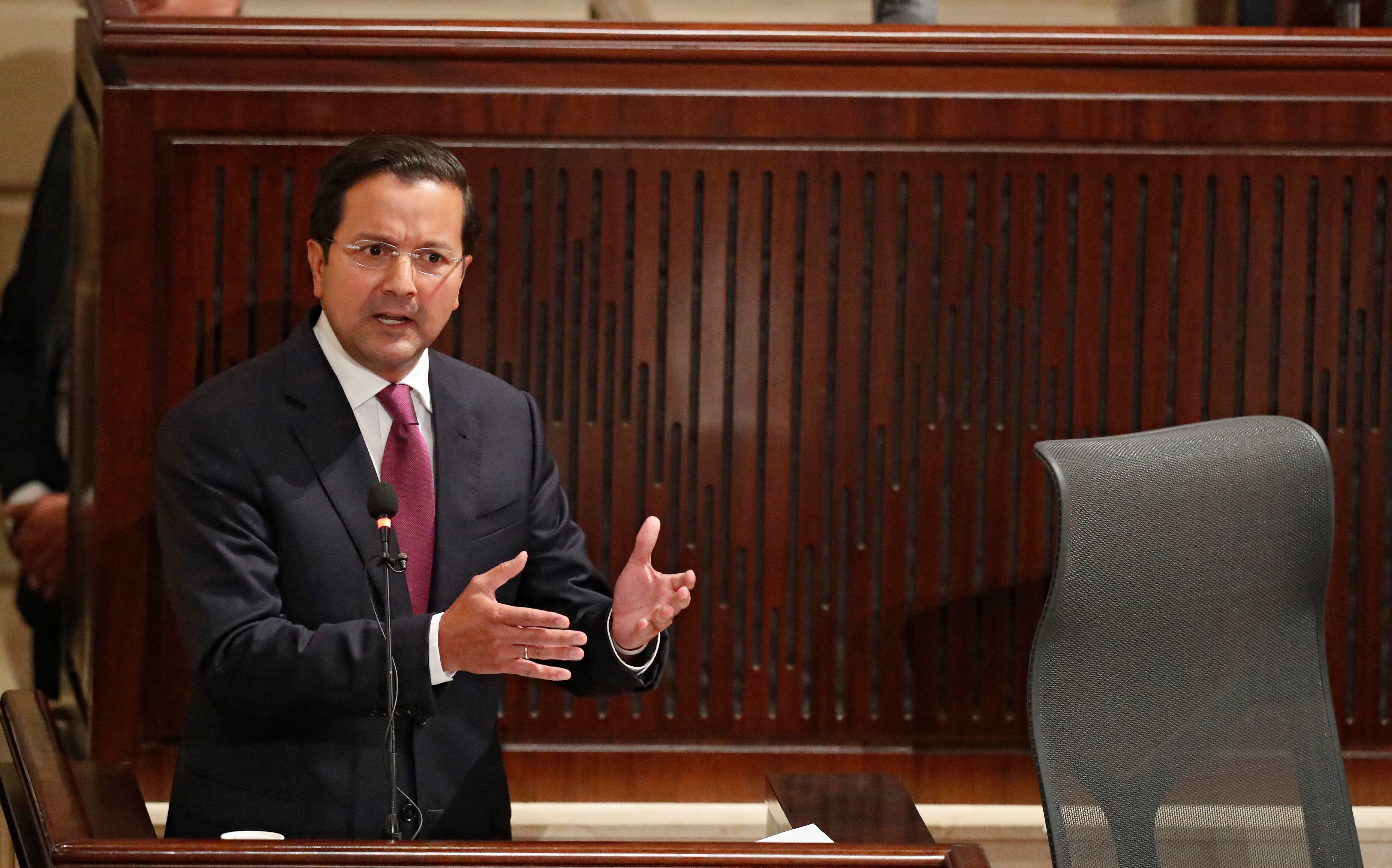 réplica de la oposición