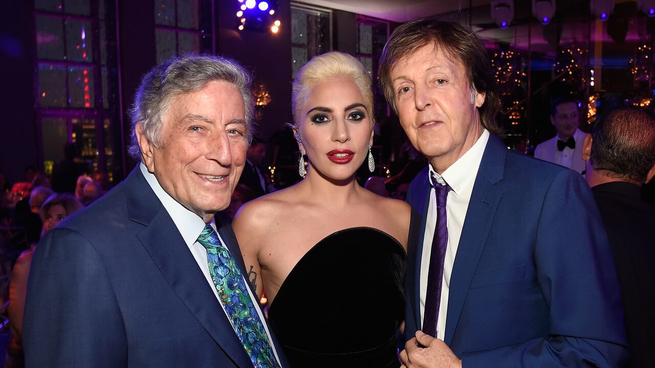 Tony Bennett, Lady Gaga y Paul McCartney celebran el 90 cumpleaños de la leyenda de la música Tony Bennett en The Rainbow Room el 3 de agosto de 2016 en la ciudad de Nueva York.