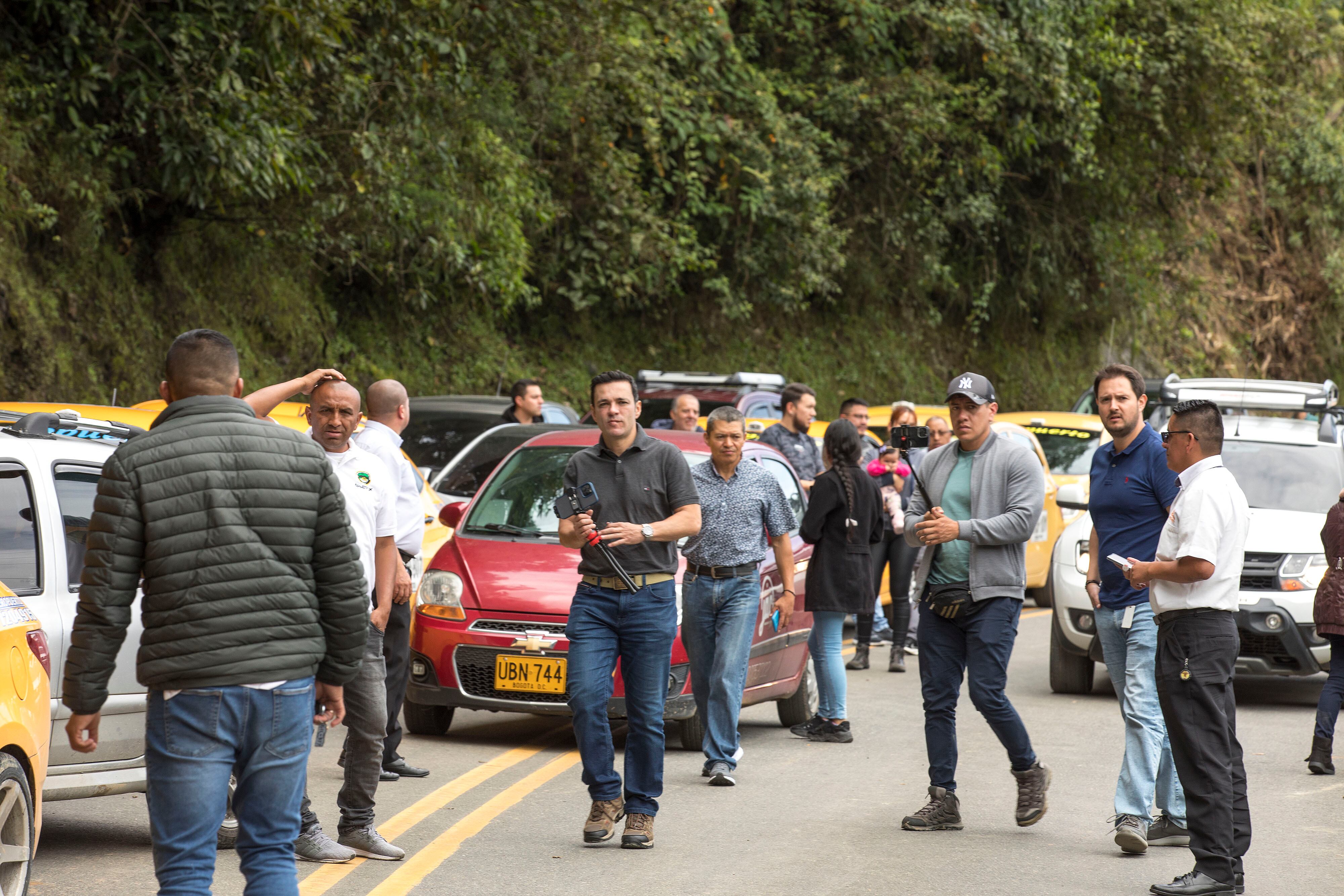 Juan Diego Alvira, derrumbe en la vía en Pasto-Nariño