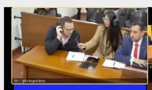 John Poulos en audiencia.