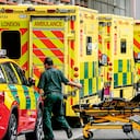 Gran Bretaña. Más de 39.000 miembros del personal hospitalario se ausentaron por cuarentenas por covid-19, un aumento del 59 por ciento respecto a la semana precedente. El Gobierno desplegó 200 militares para apoyar estos servicios.