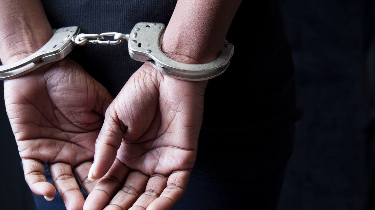 La joven estaba en una cita con inmigración cuando fue detenida por los agentes.
