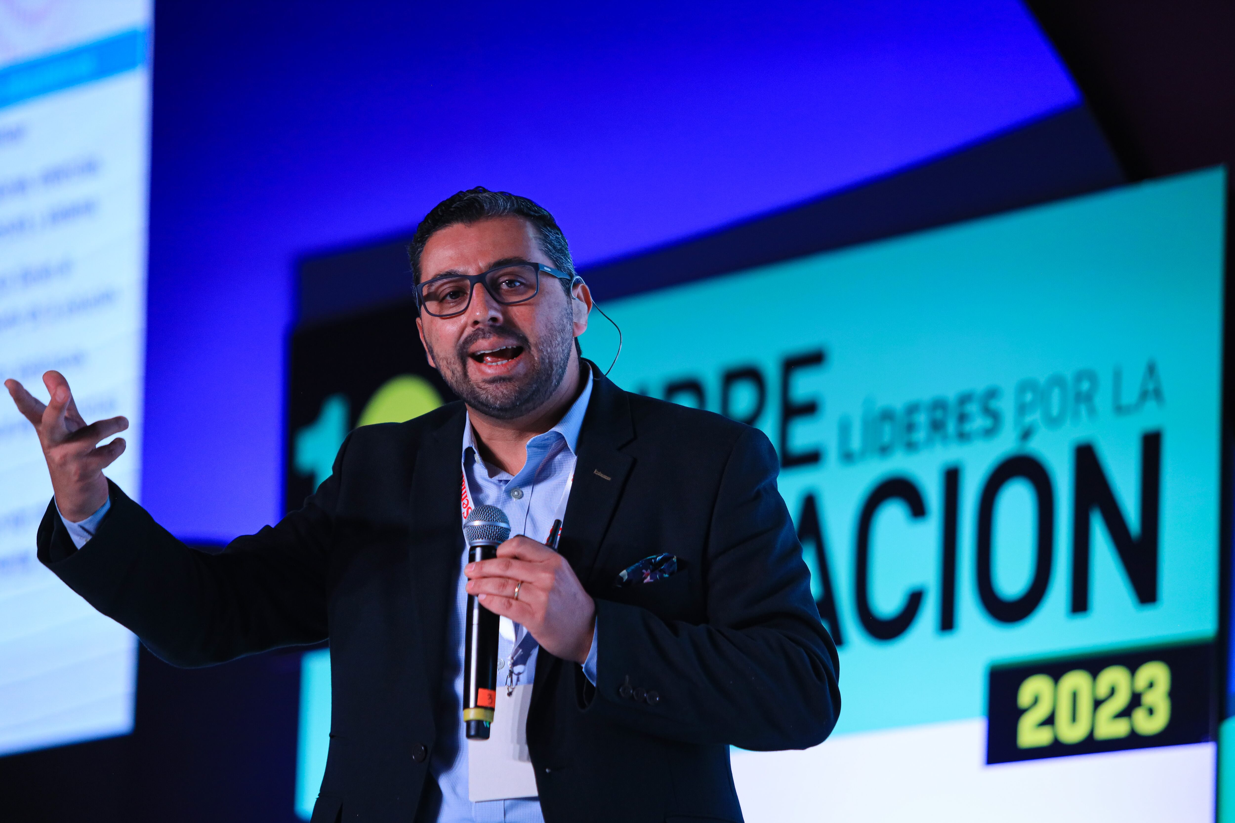 CUMBRE LÍDERES POR LA EDUCACIÓN 2023