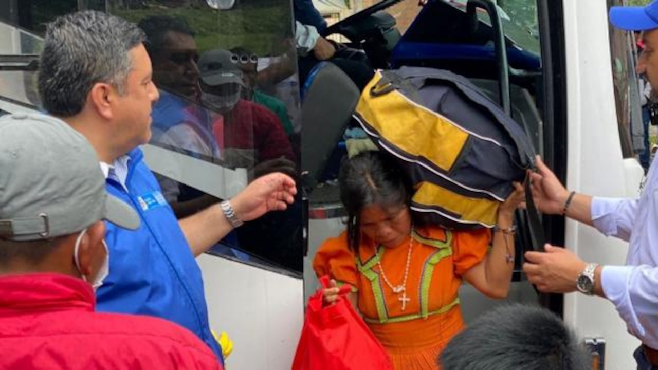 Termina retorno de los indígenas embera asentados en el Parque La Florida de Bogotá