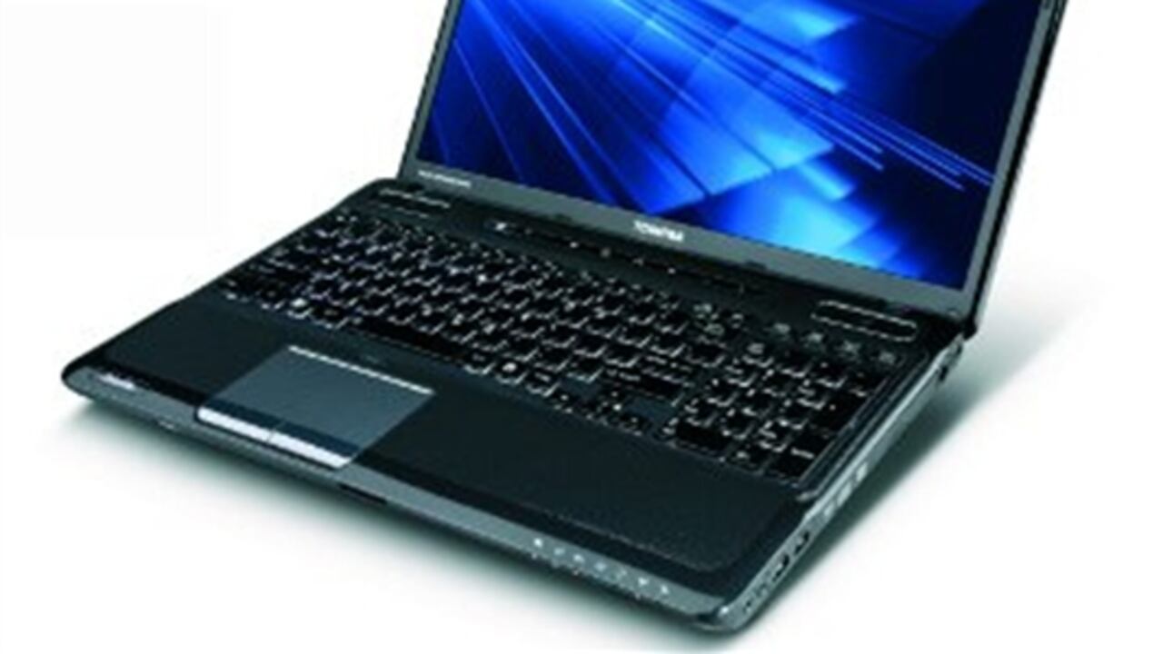 Satellite A665 de Toshiba.